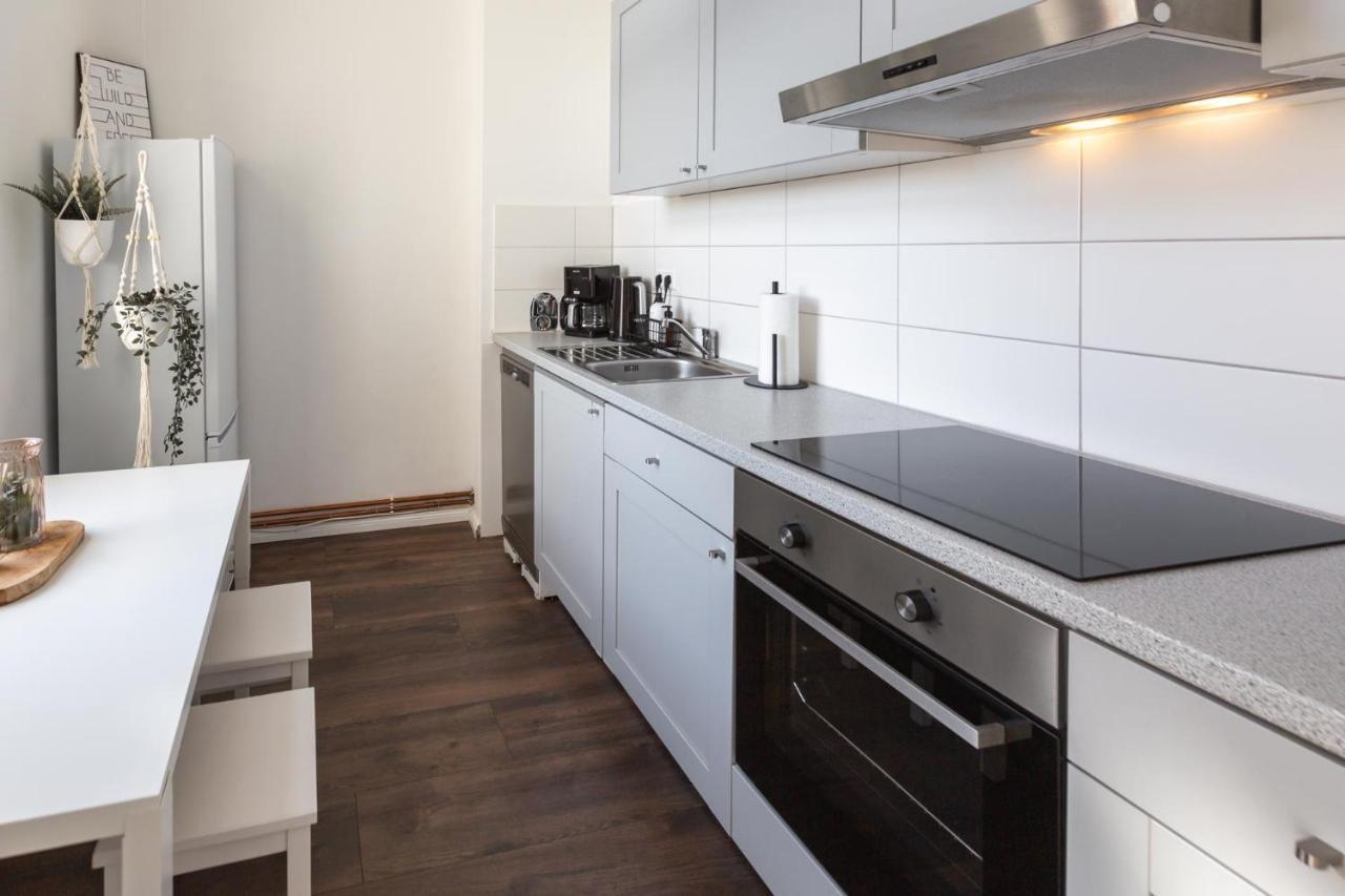 Koje Eins I Grosses Apartment Mit 2 Schlafzimmern Бремергафен Екстер'єр фото